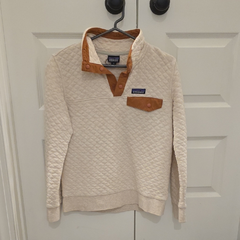 Patagonia Quilted Pullover in Cream